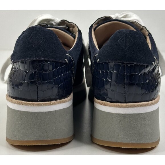 Donald Pliner Daisey Lace-Up Wedge Navy Blue Suede Sneakers Womens Size 8.5M New - Picture 4 of 11